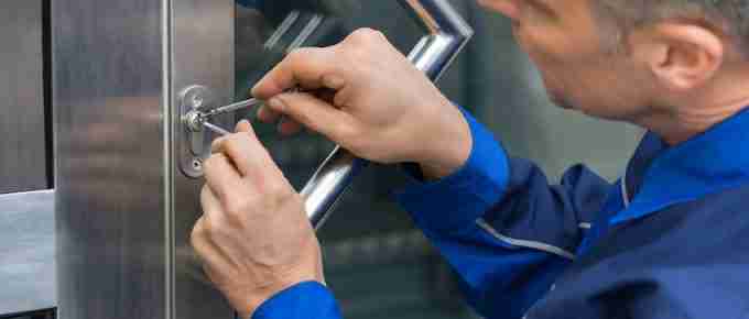 Choosing the Right Locksmith